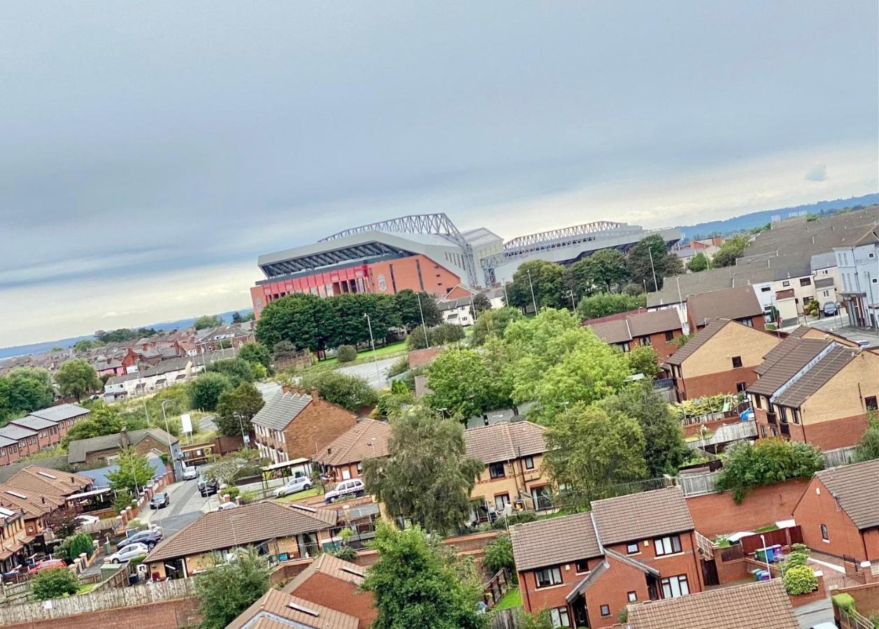 Unique View Of Anfield Stadium - Charming 2 Bedroom Apartment In Liverpool With Parking ภายนอก รูปภาพ